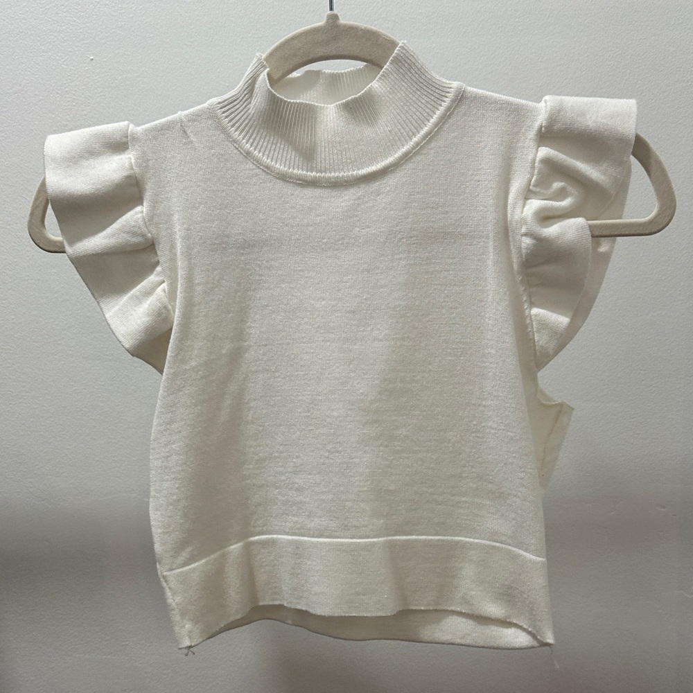 Ruffled Sleeve Cream Knit Top
